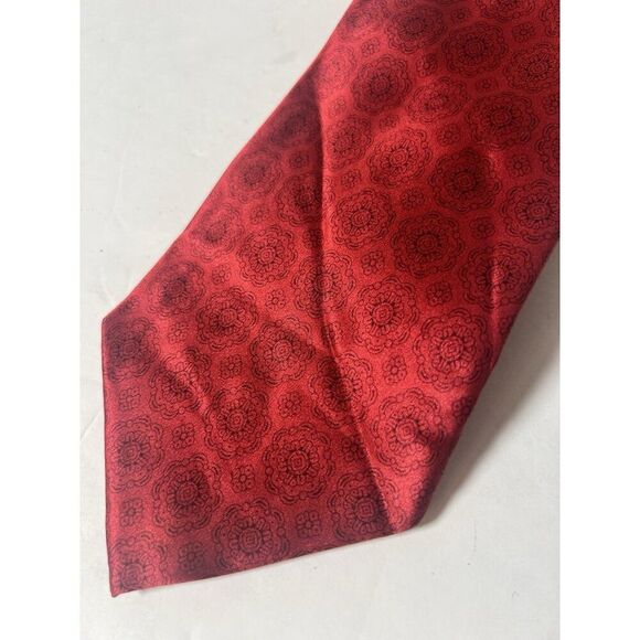 Donald J Trump Signature Collection Red-2 Tone Red Geometric Silk Tie - Picture 1 of 4
